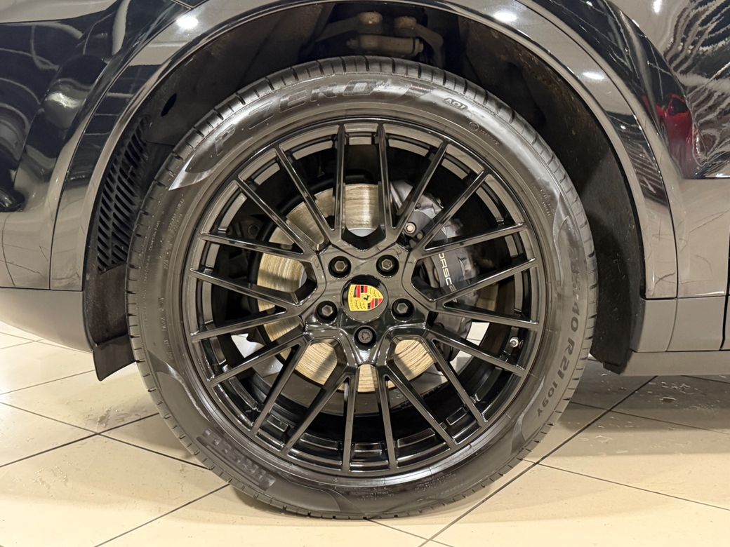 2023 Porsche Cayenne