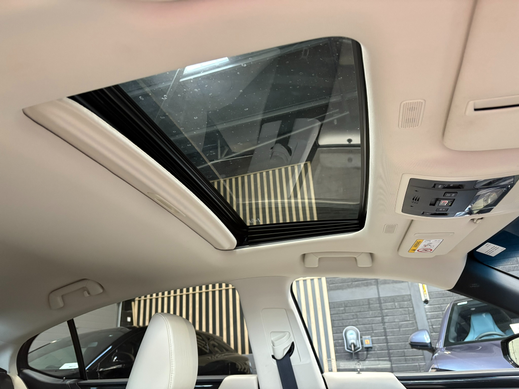 2024 Lexus ES 300h