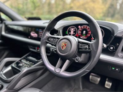 2024 Porsche Cayenne