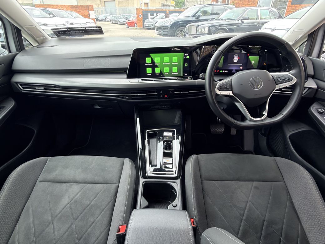 2023 Volkswagen Golf