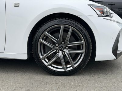 2018 Lexus IS 300h