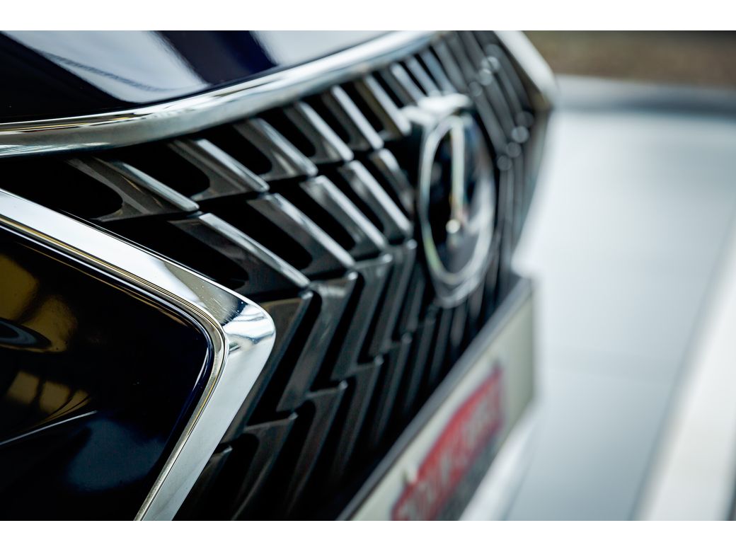 2023 Lexus ES 300h