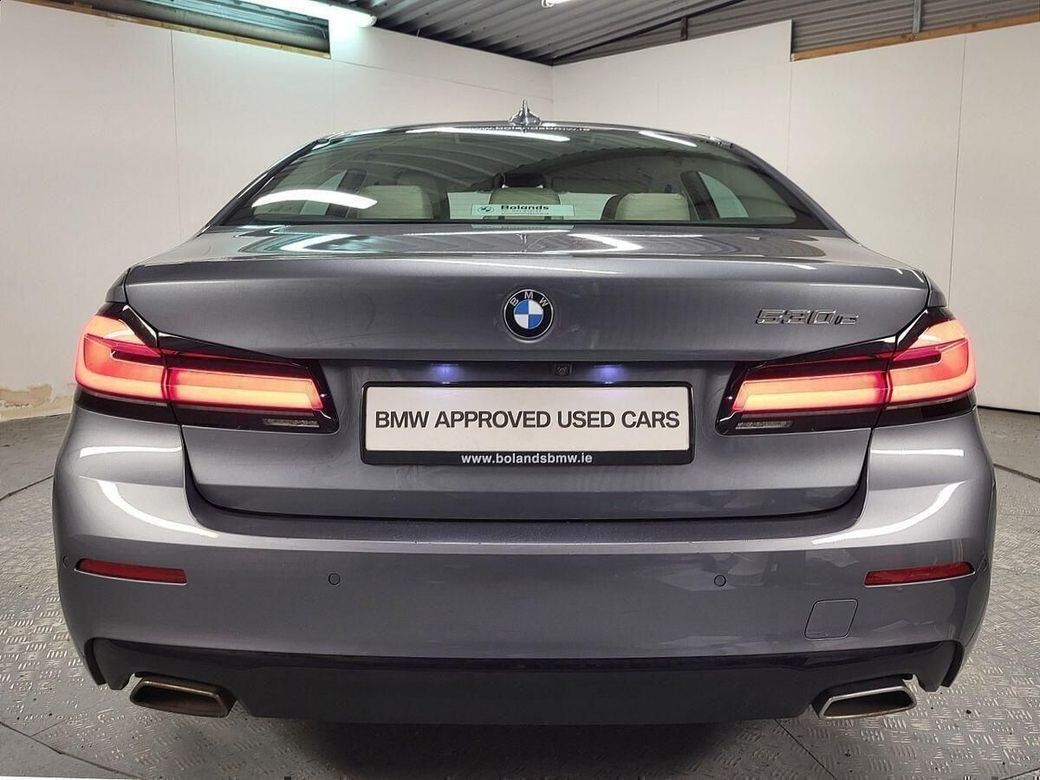 2021 BMW 5 Series