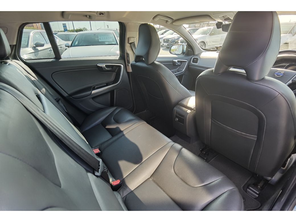2015 Volvo V60