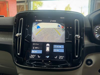 2022 Volvo XC40