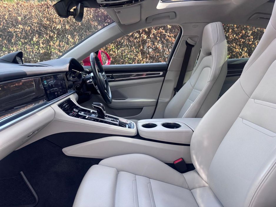 2019 Porsche Panamera