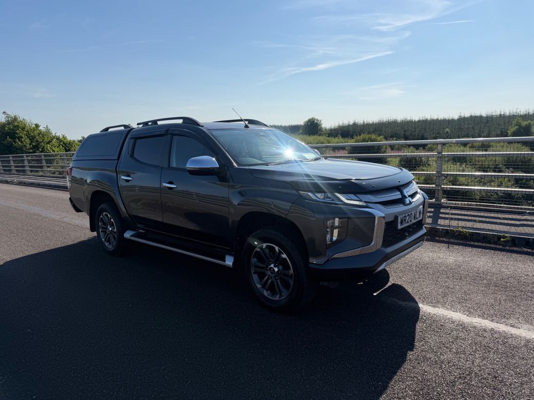 2020 Mitsubishi L200