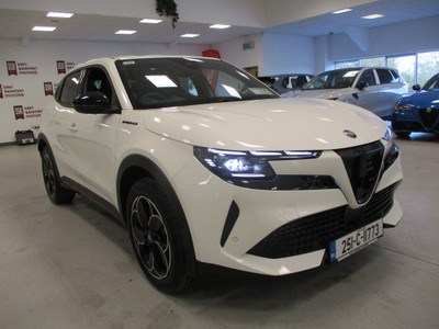 2025 Alfa Romeo Junior