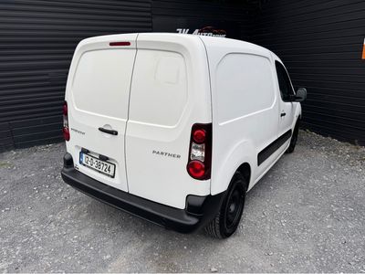2012 Peugeot Partner