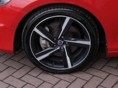 2016 Volvo V40