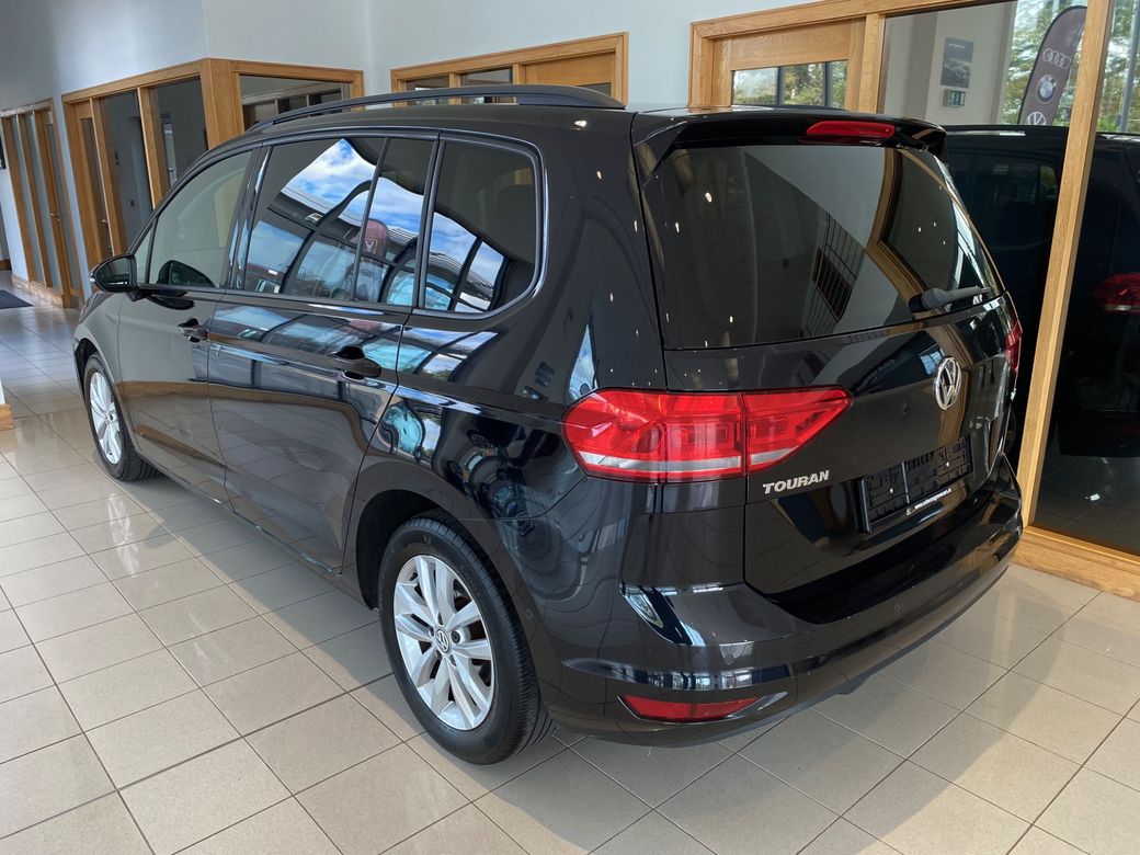 2016 Volkswagen Touran