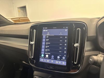 2026 Volvo EX40