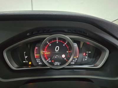 2018 Volvo V40