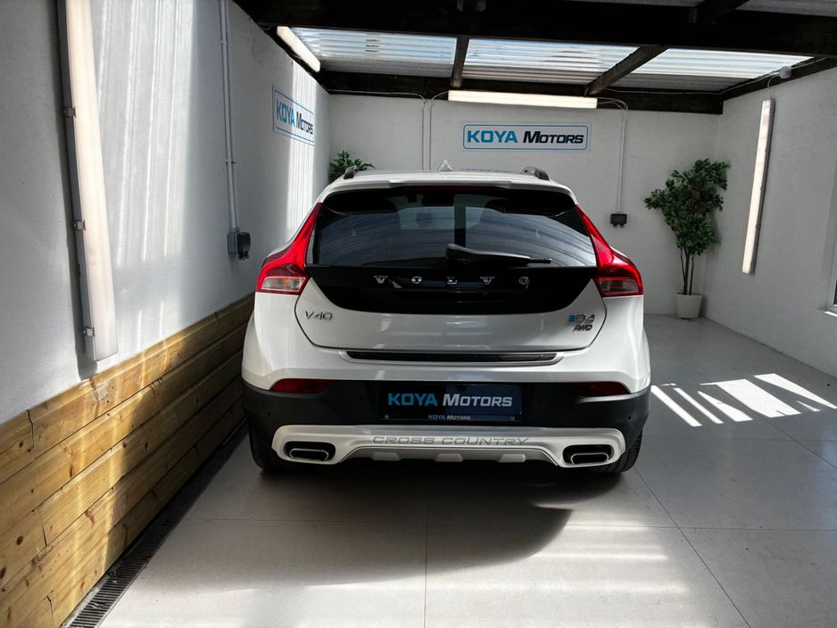 2016 Volvo V40 Cross Country