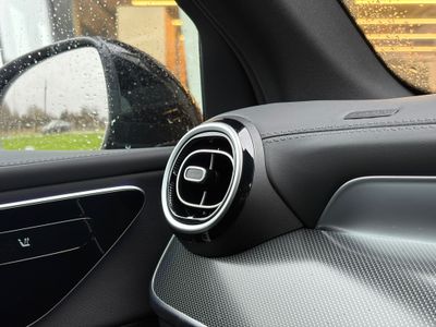 2025 Mercedes-Benz GLC Class