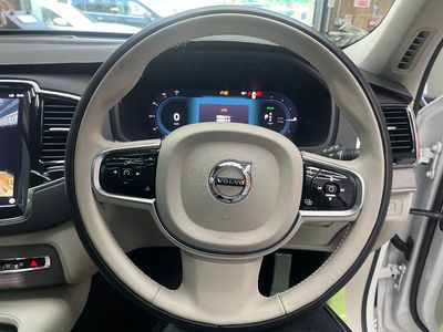 2023 Volvo XC90