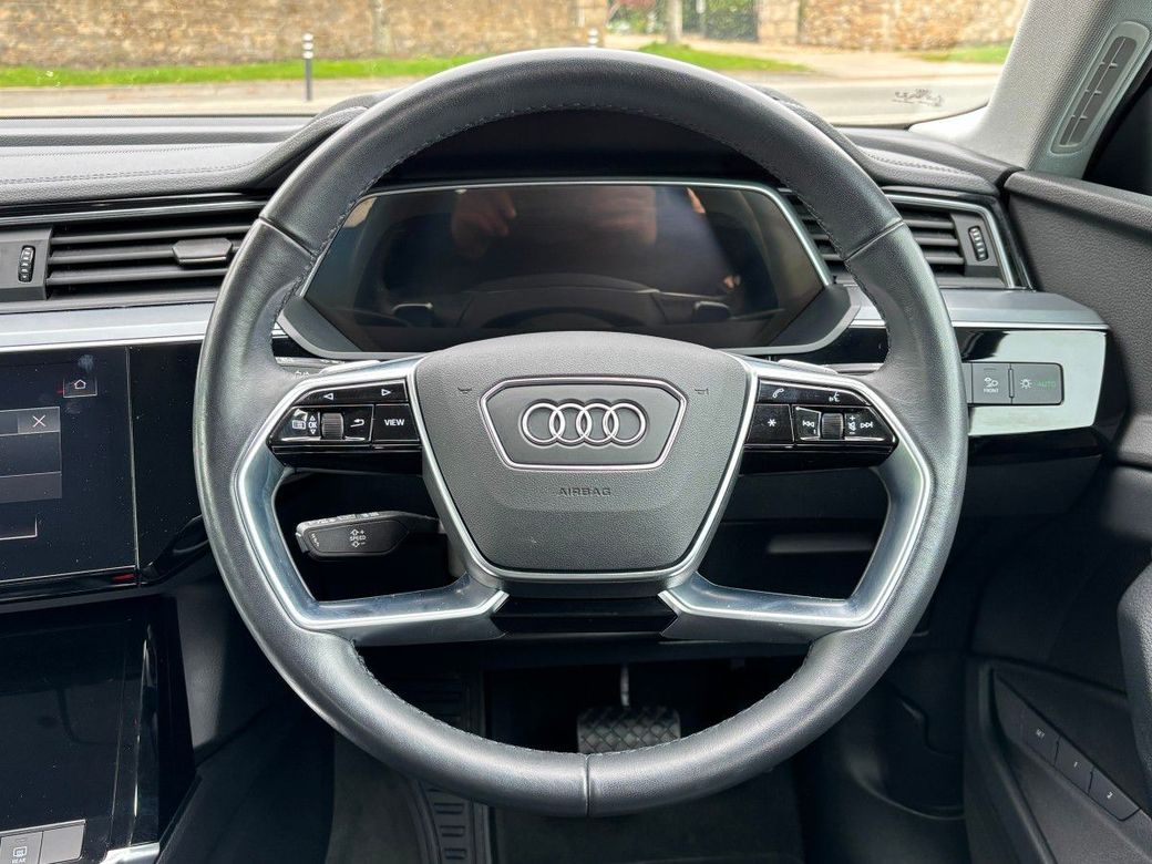 2022 Audi e-tron