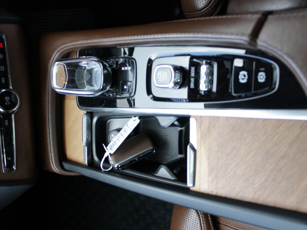 2020 Volvo XC90