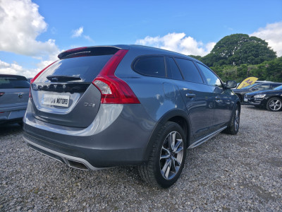 2018 Volvo V60 Cross Country
