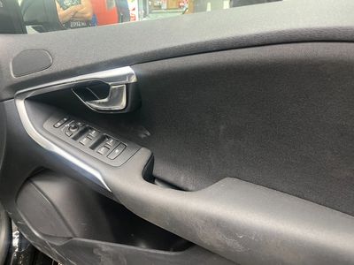 2018 Volvo V40