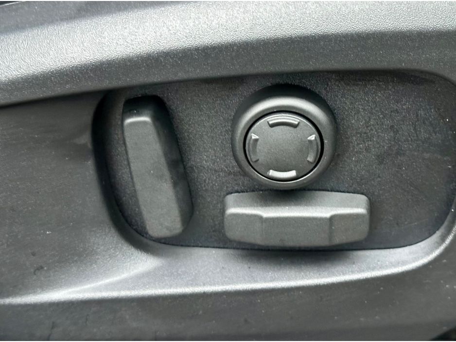 2026 Land Rover Defender