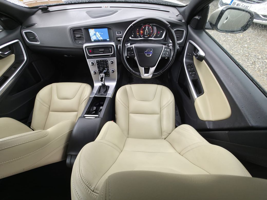 2017 Volvo V60