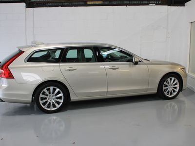 2017 Volvo V90