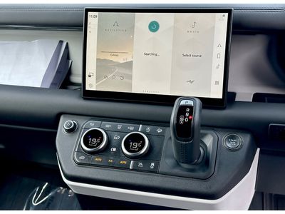 2025 Land Rover Defender