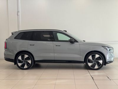 2025 Volvo EX90