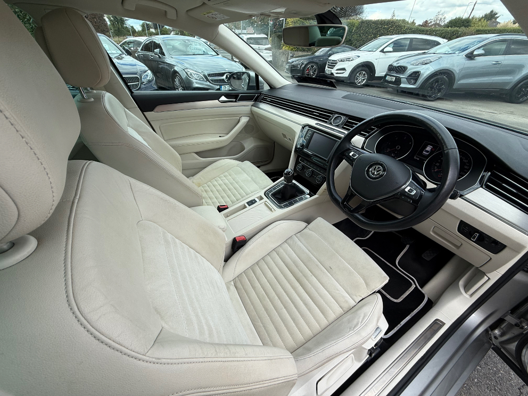 2015 Volkswagen Passat