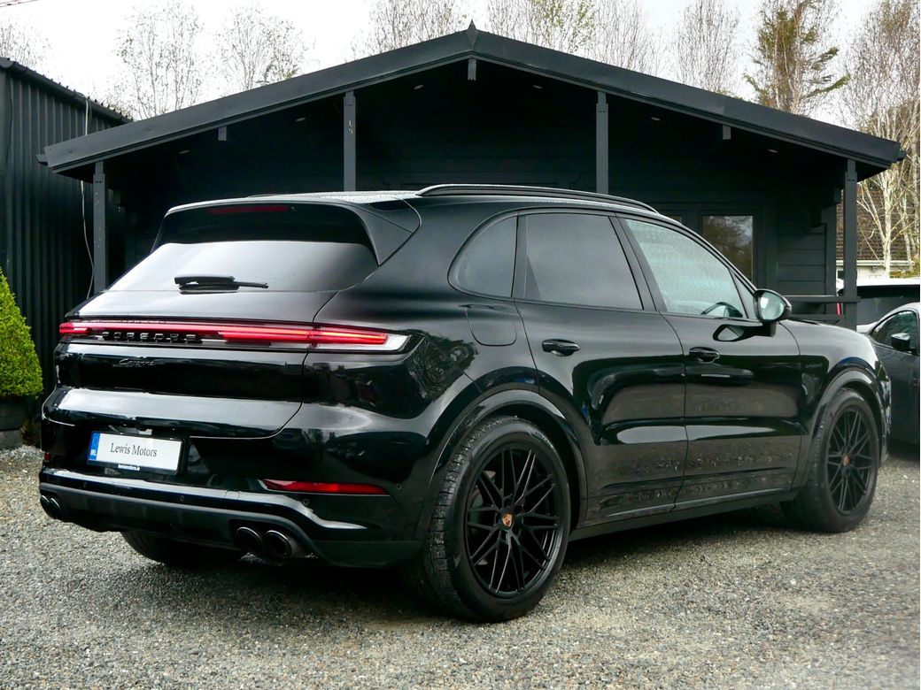2025 Porsche Cayenne