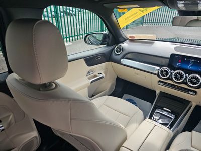 2025 Mercedes-Benz GLB Class
