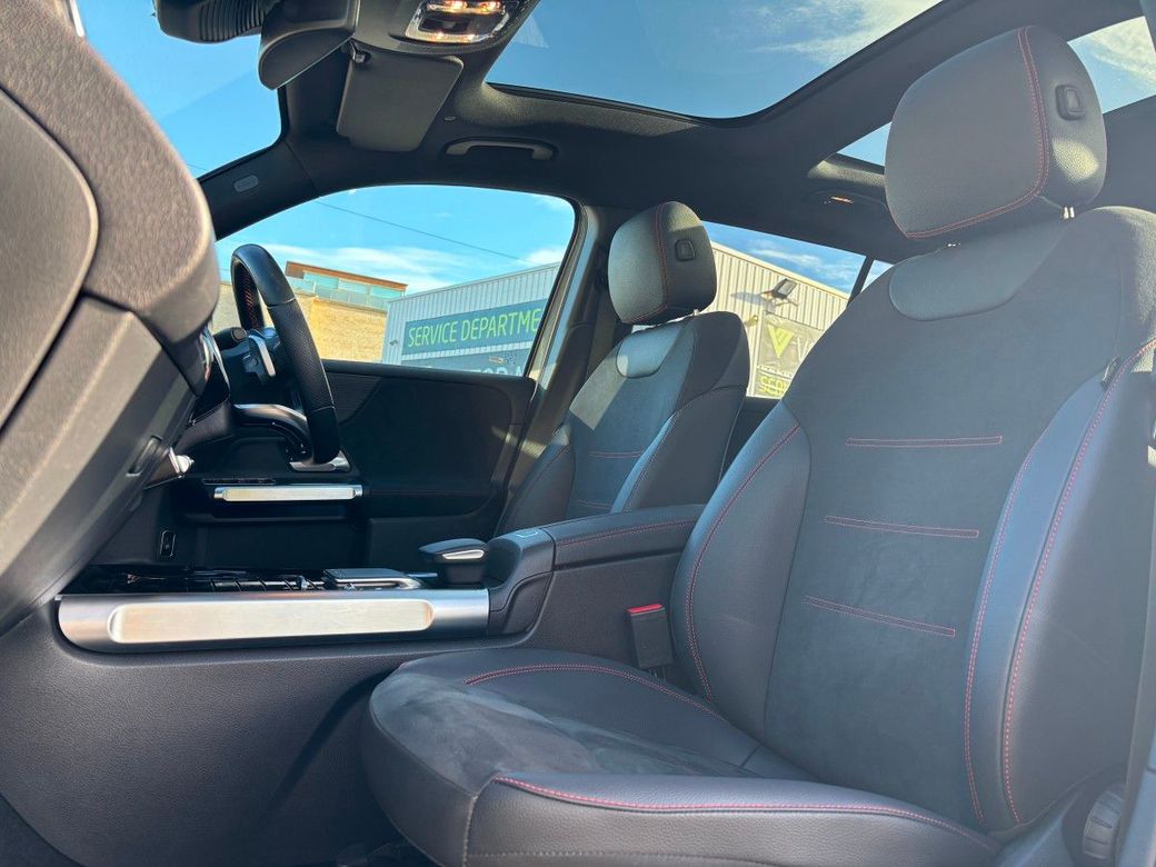 2023 Mercedes-Benz EQB