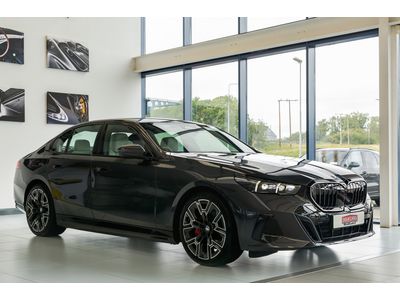 2025 BMW i5