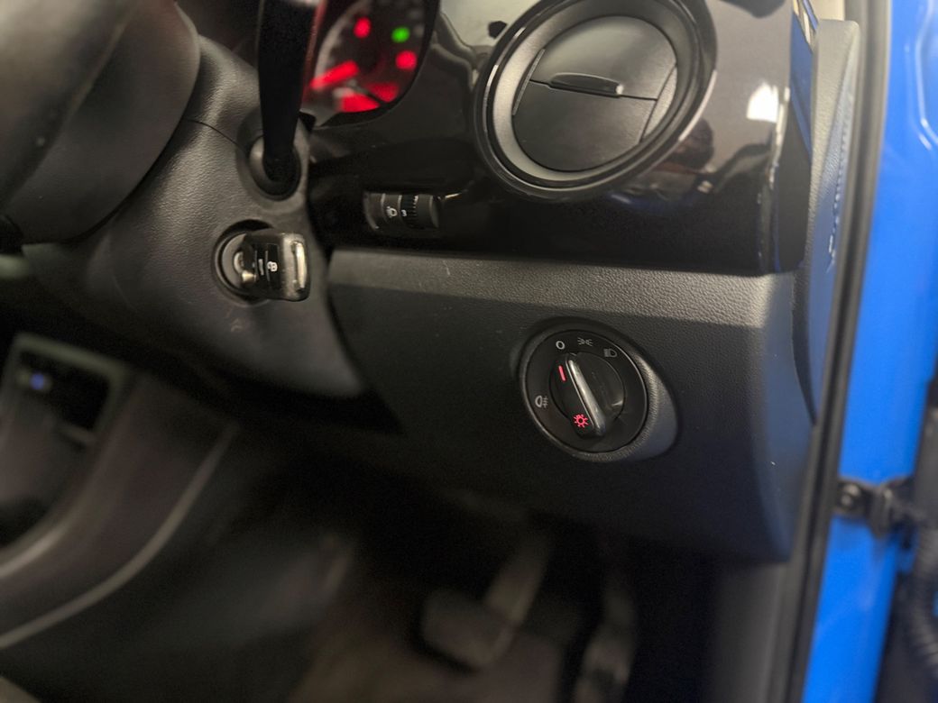 2015 Volkswagen up!