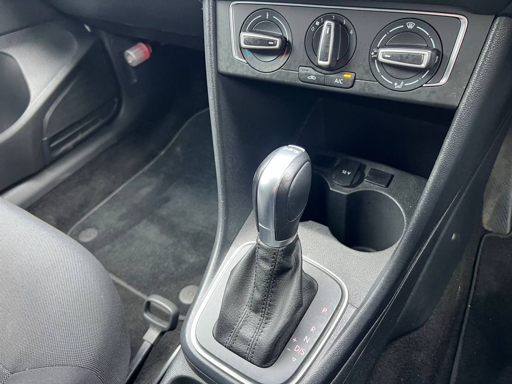 2015 Volkswagen Polo