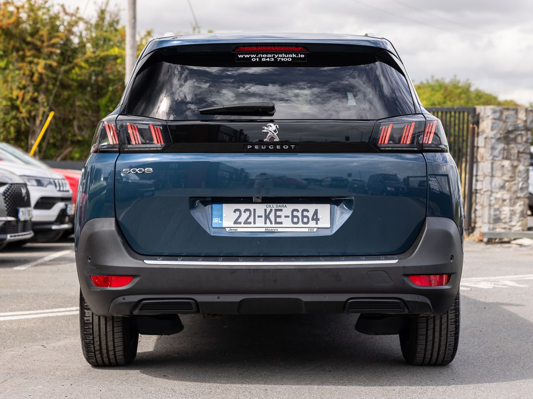 2022 Peugeot 5008