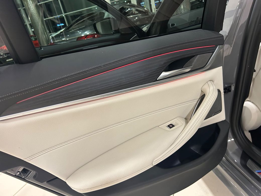 2021 BMW 5 Series