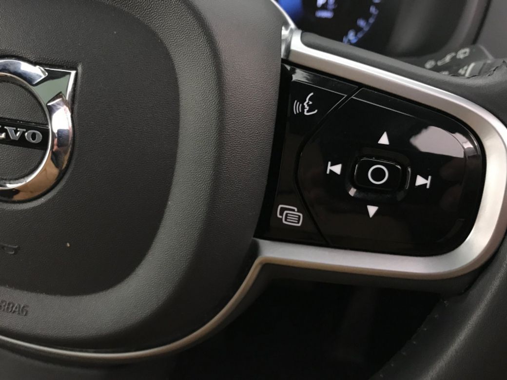 2022 Volvo XC90