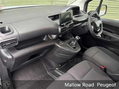2025 Peugeot Partner