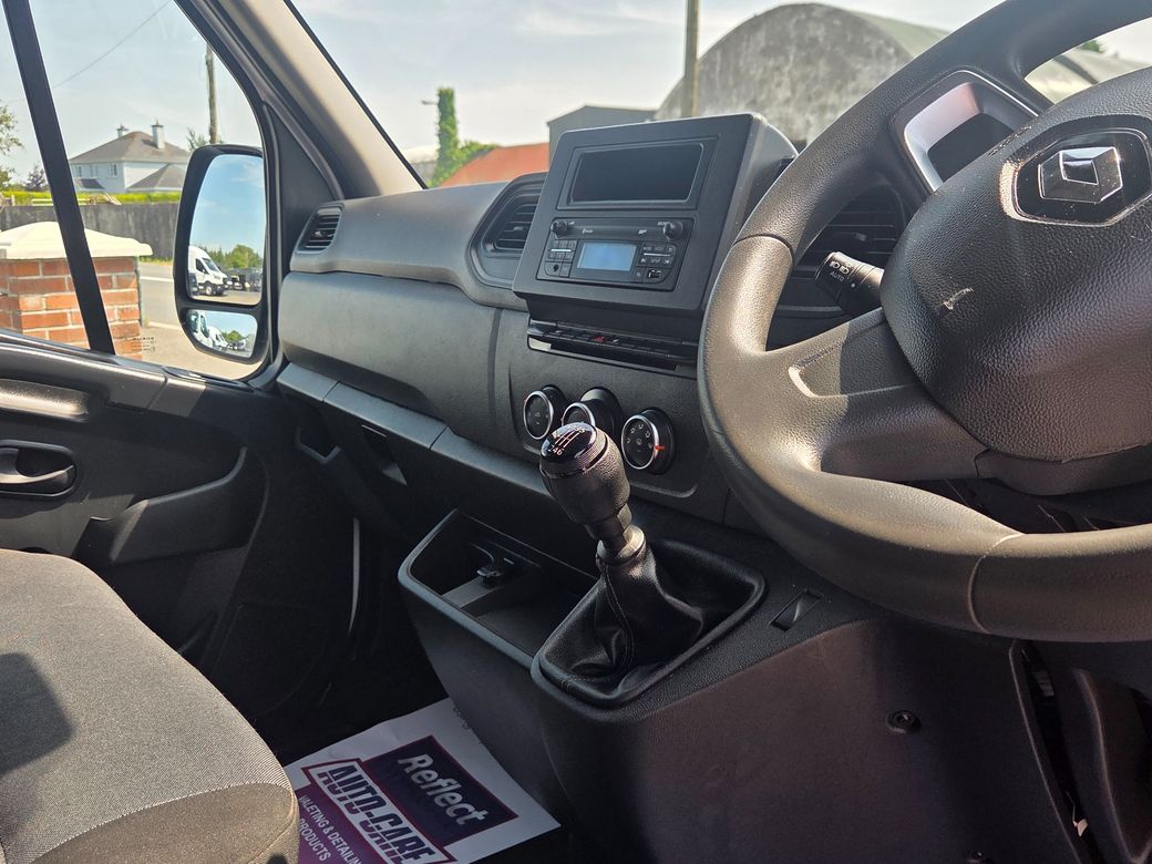2023 Renault Master