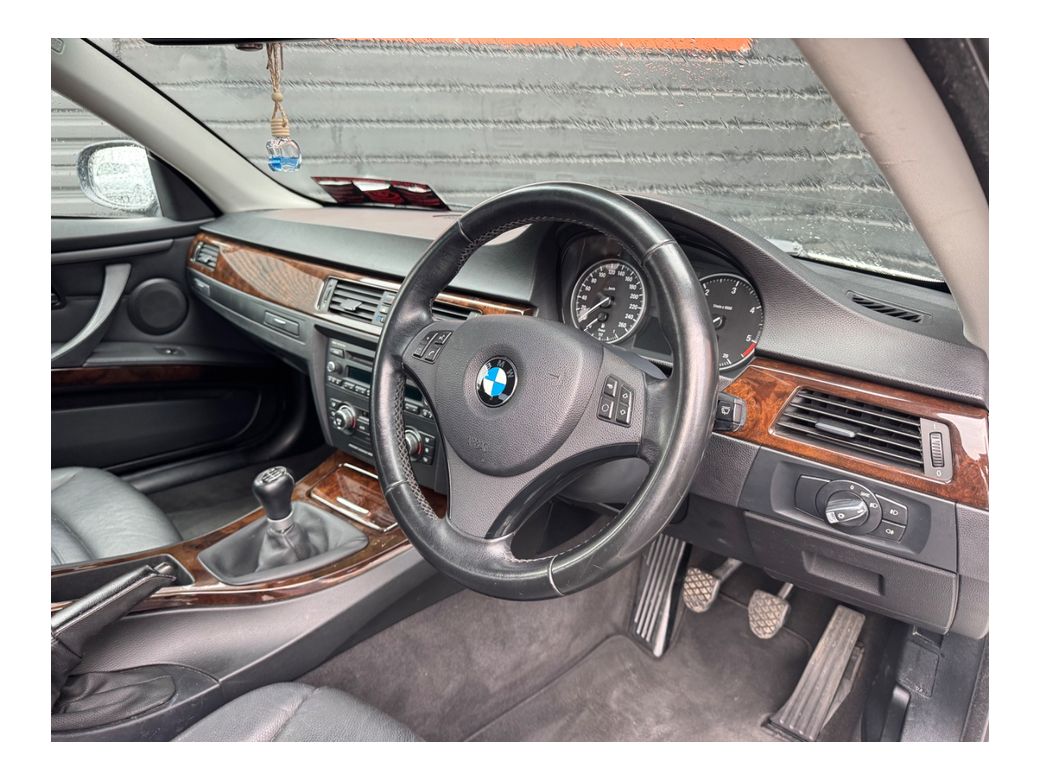 2012 BMW 3 Series