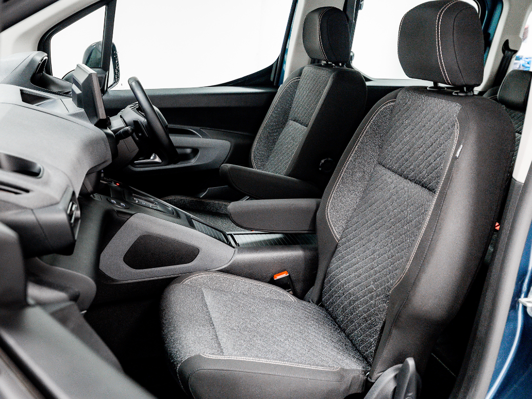 2025 Peugeot Rifter